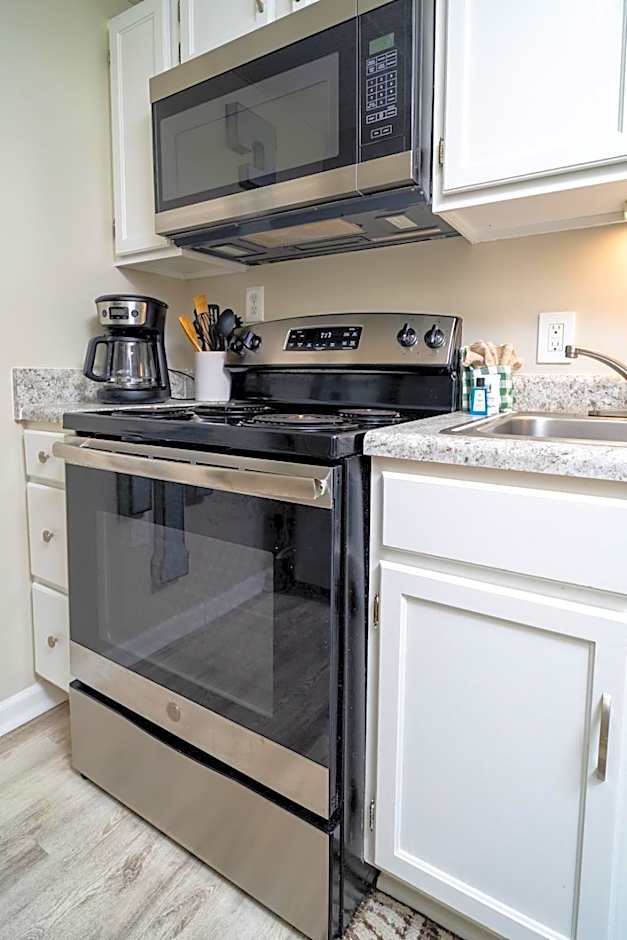 Condo in Gatlinburg very peaceful - 10 min Walk to Main Strip