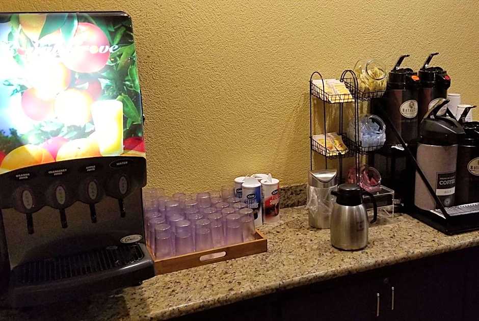 Ramada by Wyndham Houston Intercontinental Airport East