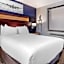 Avion Inn Near LGA Airport, an Ascend Collection Hotel