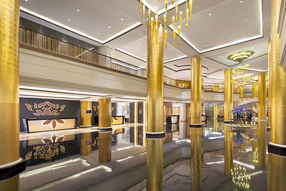 Dusit Thani Manila Hotel