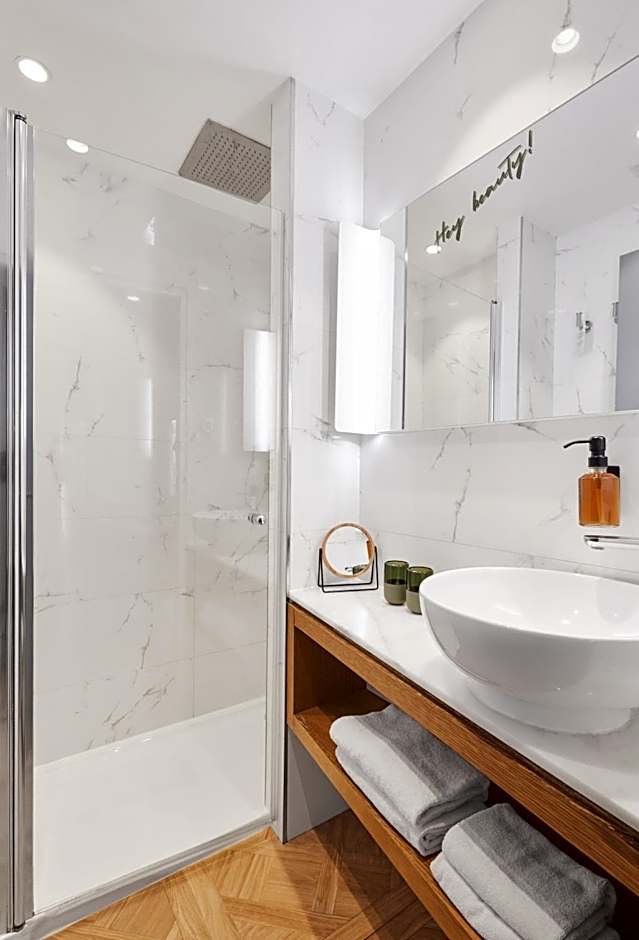 Hotel Petit Lafayette