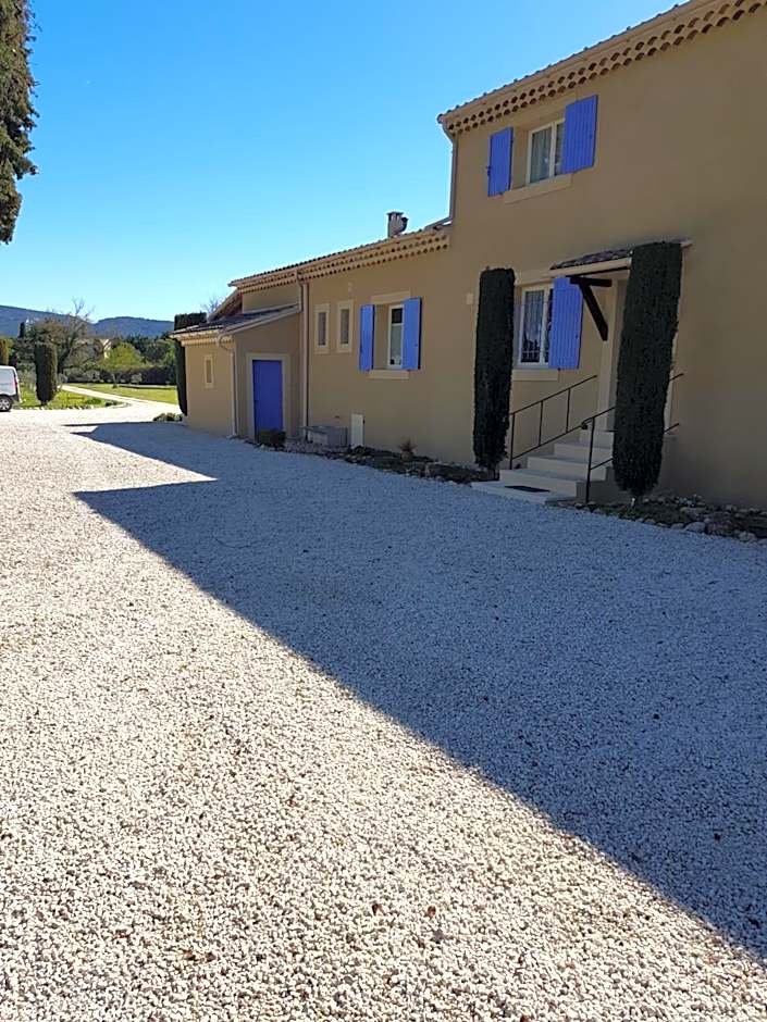 Mas Clement - Chambre et table d'hôtes