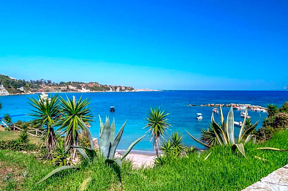 Porto Roma Seaside Studios