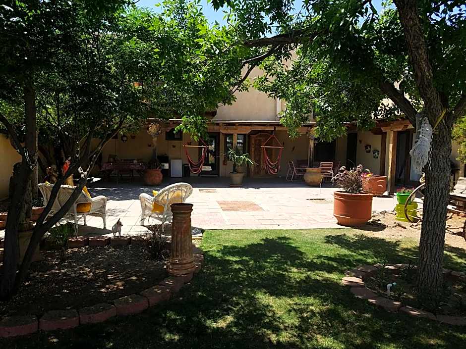 Los Milagros Hotel