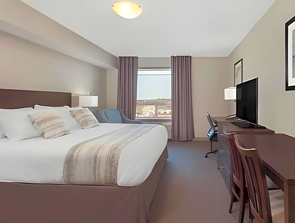 Ramada by Wyndham Grassland