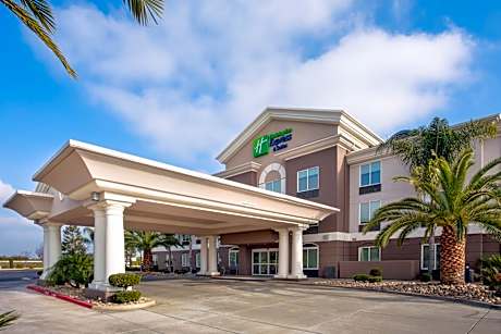 Holiday Inn Express & Suites Yosemite Park Area By IHG