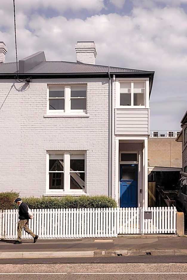 Central home in trendy South Hobart