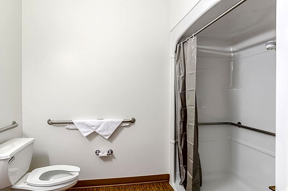 Baymont Inn & Suites Sheridan