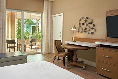 Resort View Room, Guest room, 1 King, Balcony