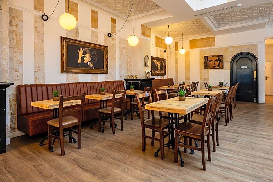 Hotel Bristol