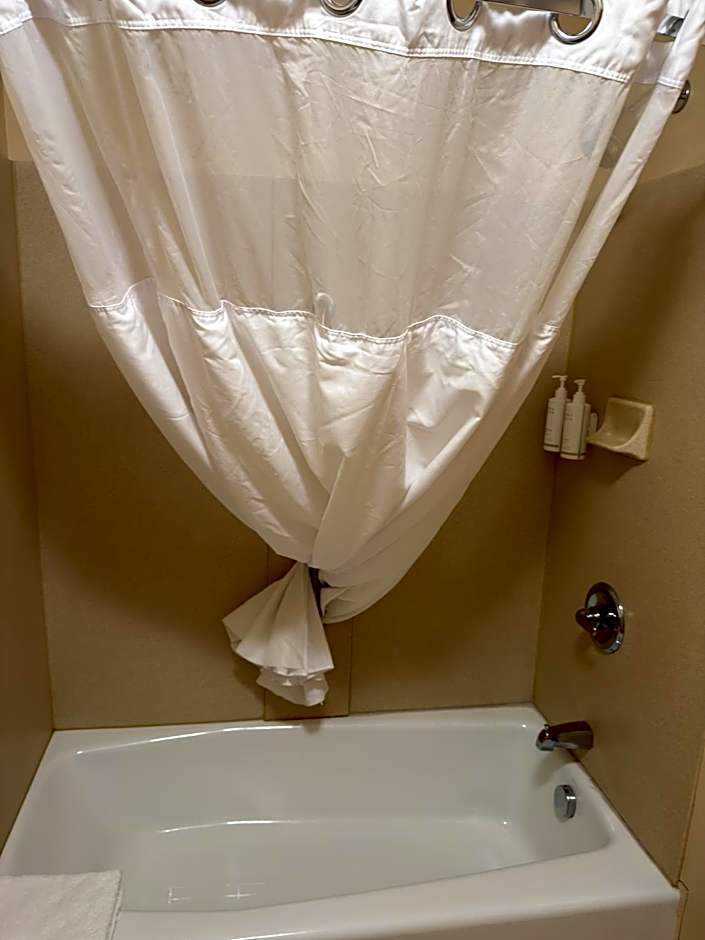 Americas Best Value Inn St. Robert