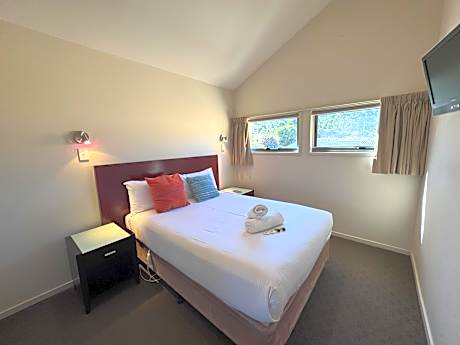 Premium two bedroom spa Apartment