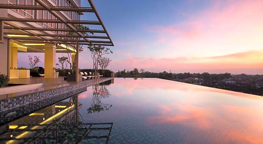 Grand Mercure Solo Baru