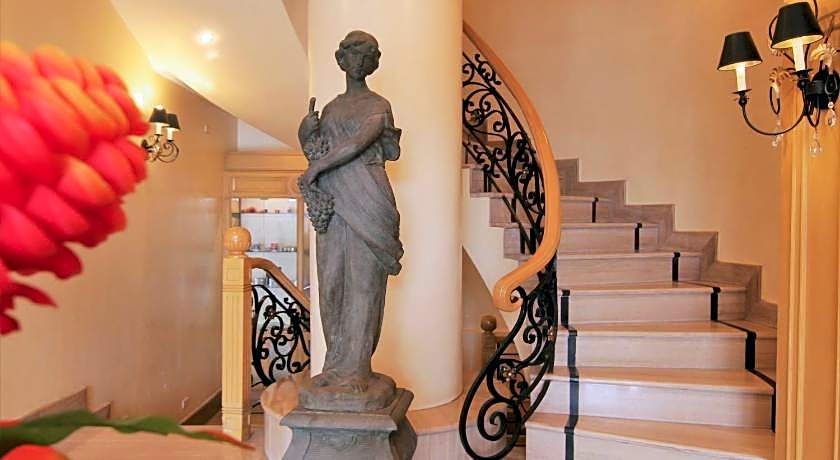 The Grand Dame Hotel