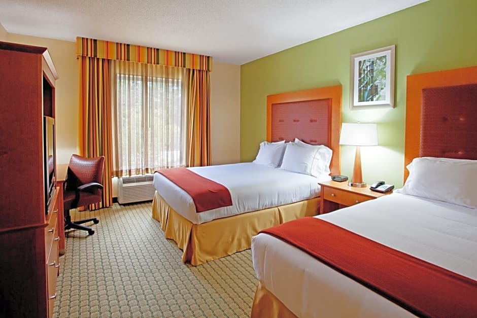 Holiday Inn Express Hotel & Suites Charleston - North
