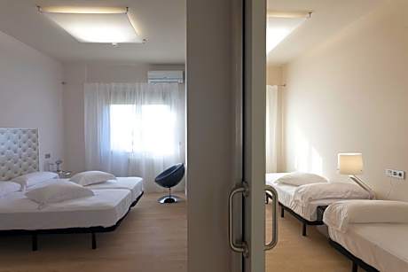 Two-Bedroom Suite (4 Adults)