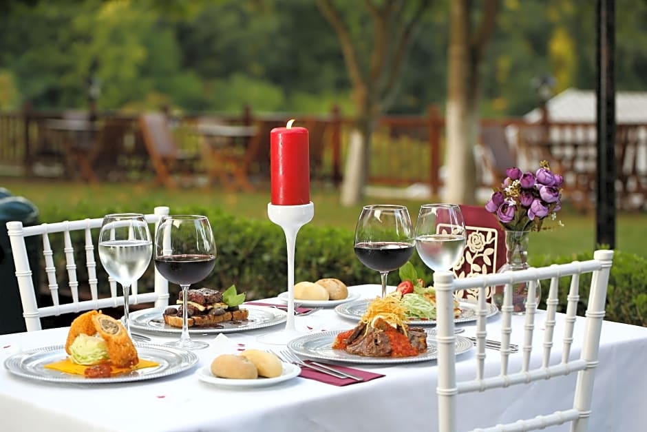 Park Polonezkoy Hotel