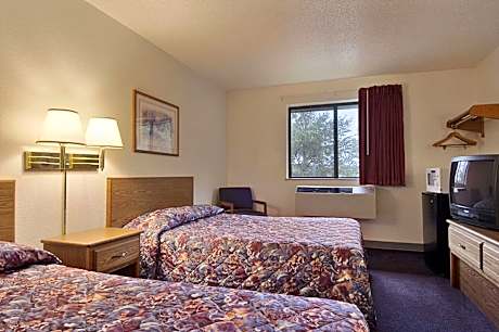 Super 8 by Wyndham Martinsville VA
