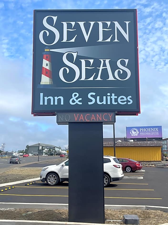 Seven Seas Inn & Suites