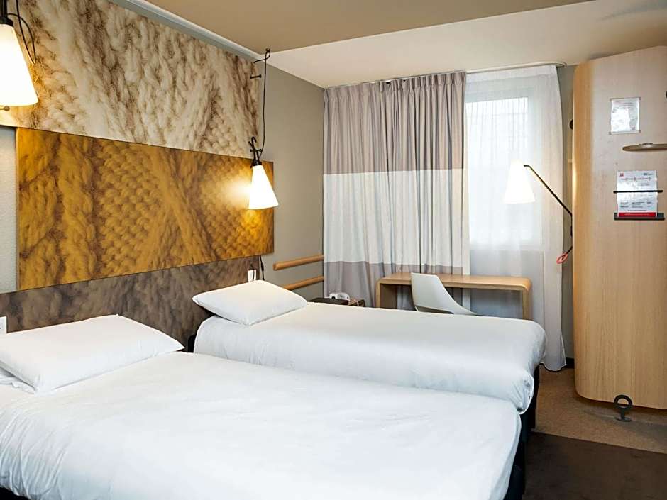 ibis Lyon Caluire Cite Internationale