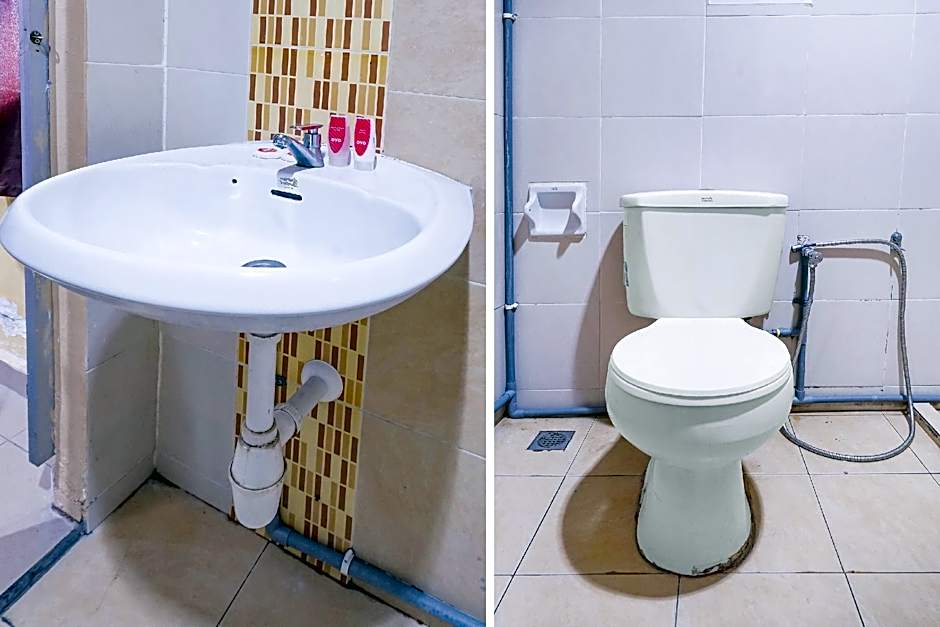 OYO 90486 New Station Hotel