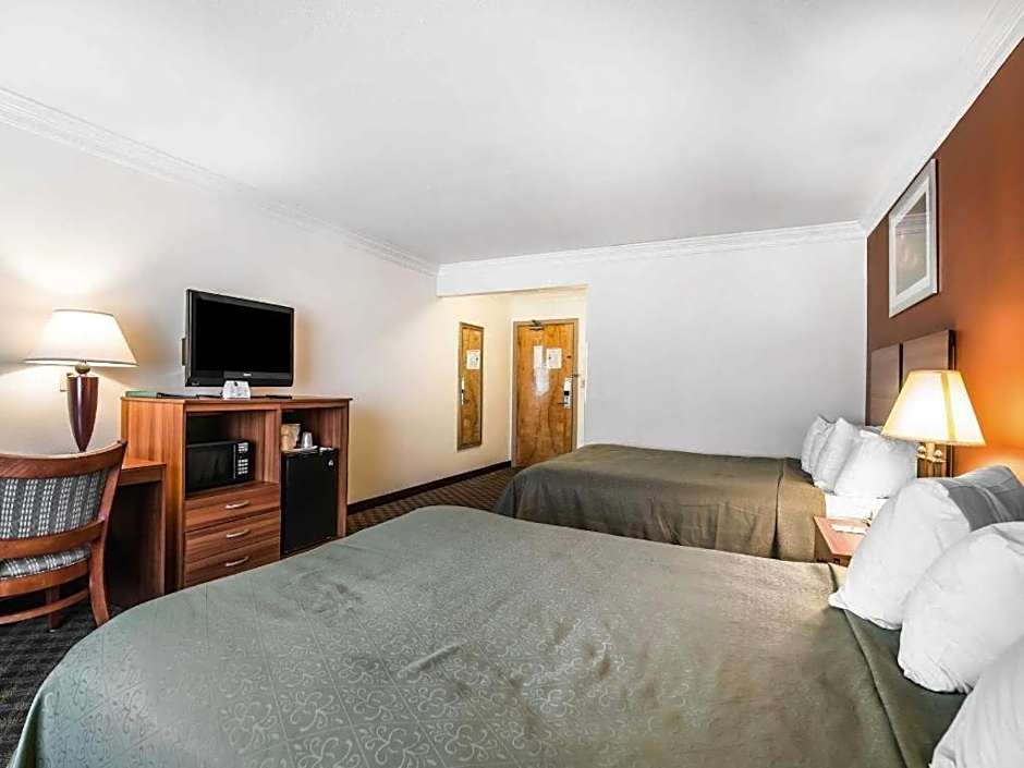Quality Inn