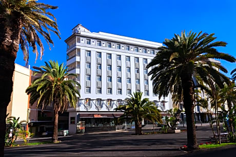 Barcelo Santa Cruz Contemporáneo