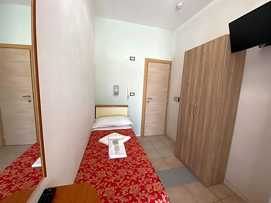 Hotel Nanni Garnì