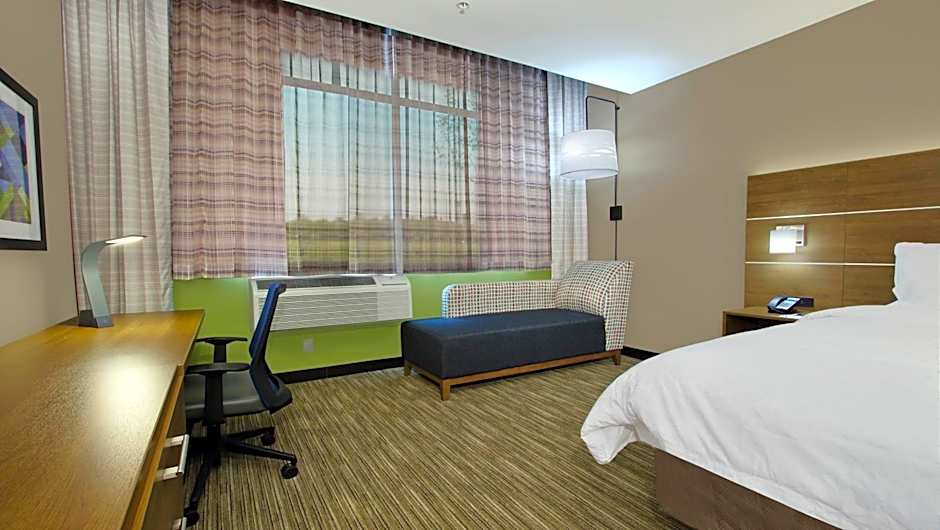 Holiday Inn Express And Suites Frisco NW By IHG