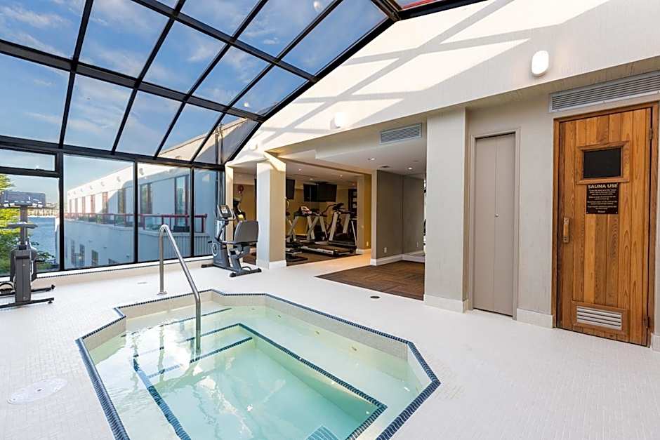 Granville Island Hotel