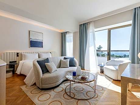 Palace Luxury Suite Panoramic Sea View