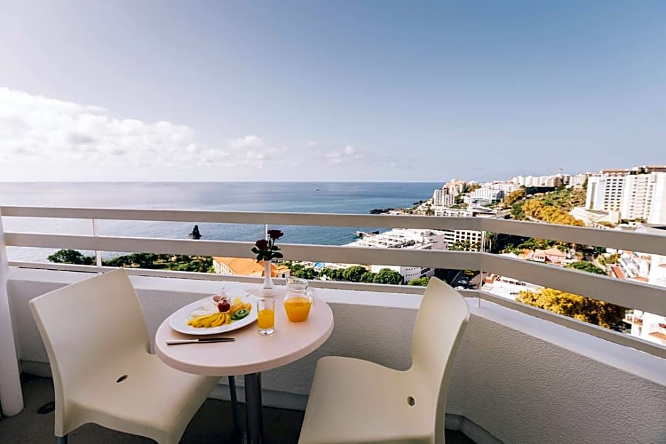 Muthu Raga Madeira Hotel