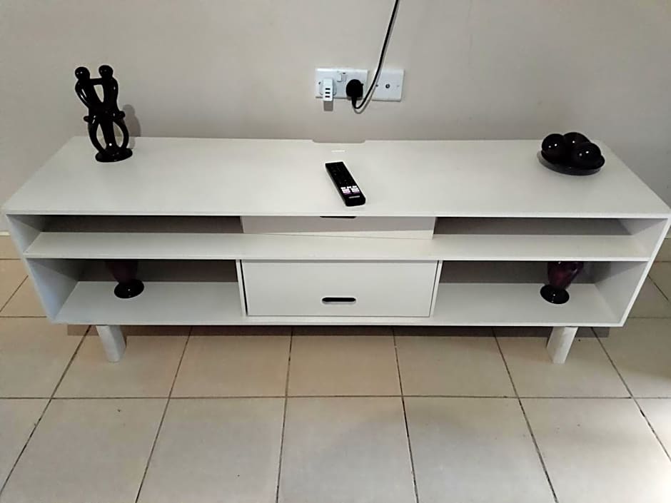 Executive 1&2 Broom Airbnb in Gilgil Nakuru