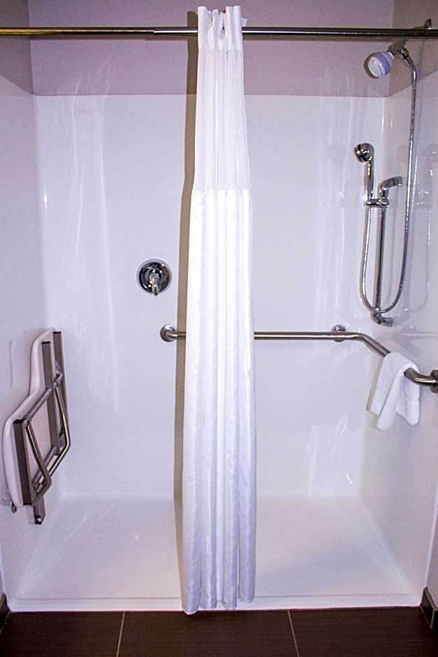 Microtel Inn & Suites Penn Yan Finger Lakes Region