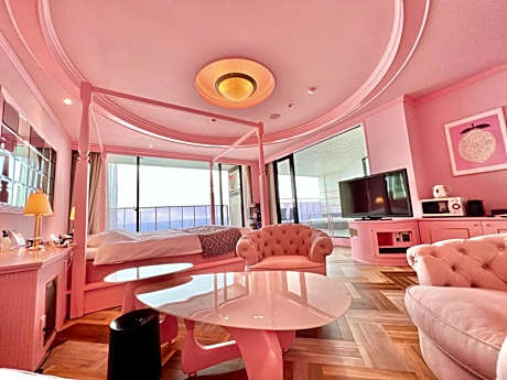 SKY Tower Sweet 4 Beppu, Resort Love Hotel