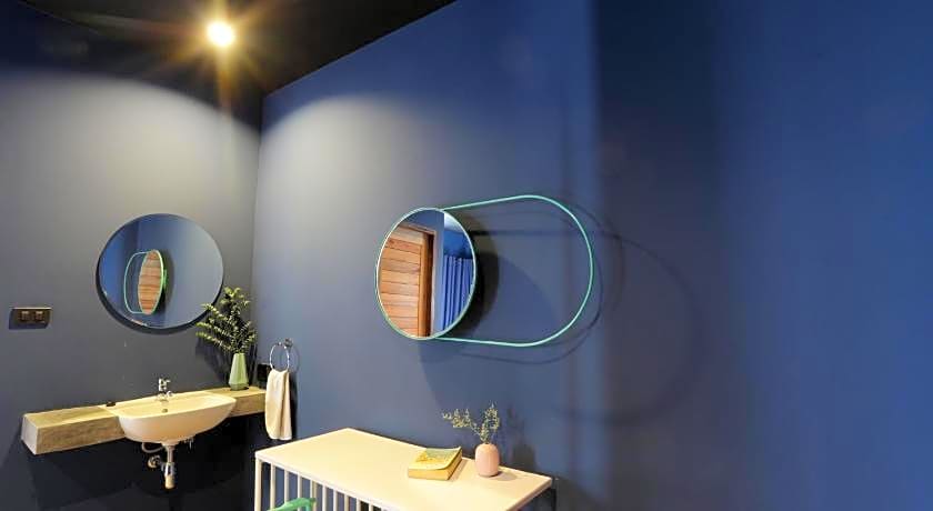 Borbaboom Phuket Poshtel & Hostel