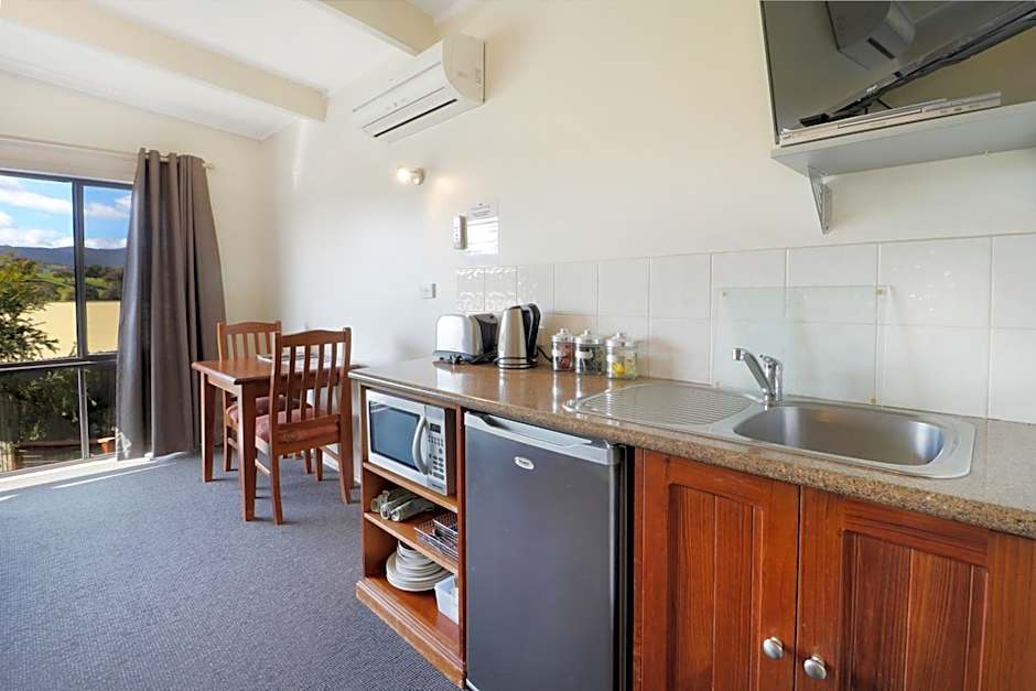 Off Mountain Accommodation
