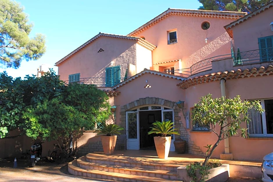 Hôtel De La Mer