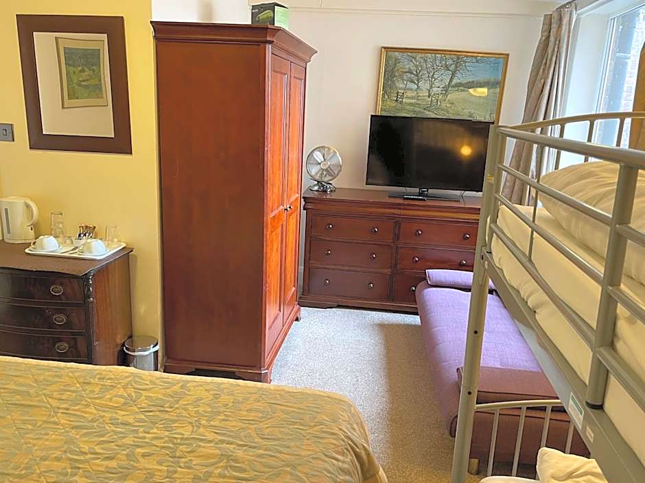 Yellow Mountain Hotel