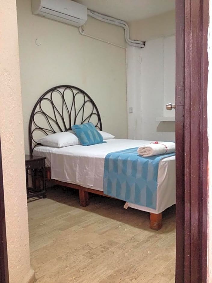 HOTEL Galerias Diana