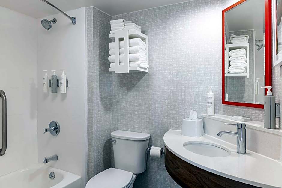 Hampton Inn By Hilton Athens