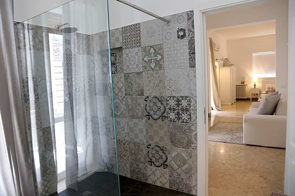 Dimi House