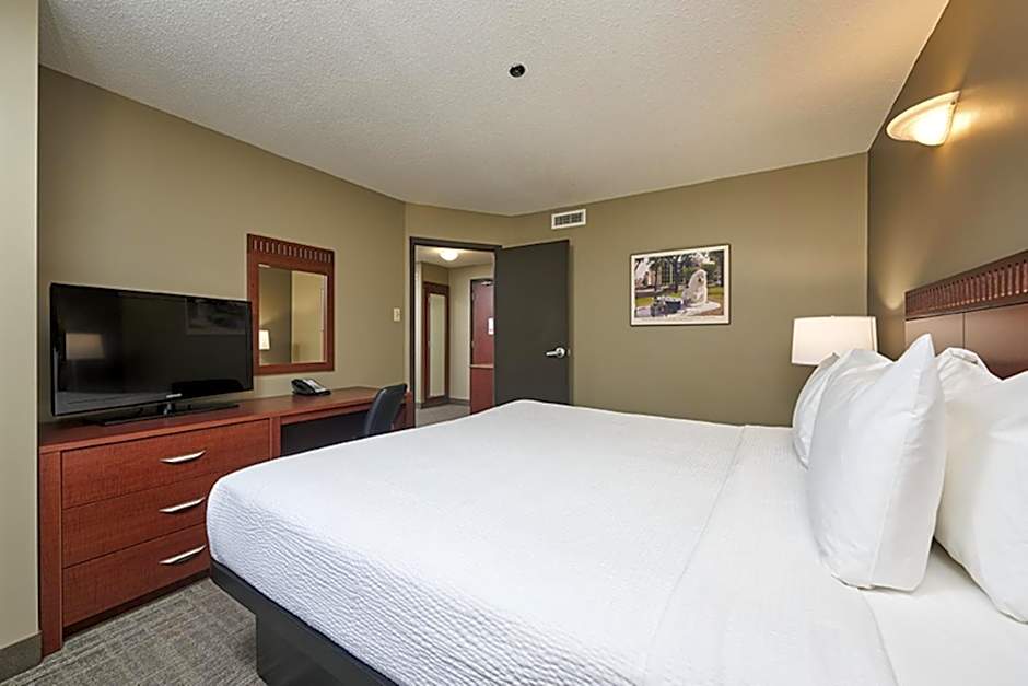 Canad Inns Destination Centre - Fort Garry
