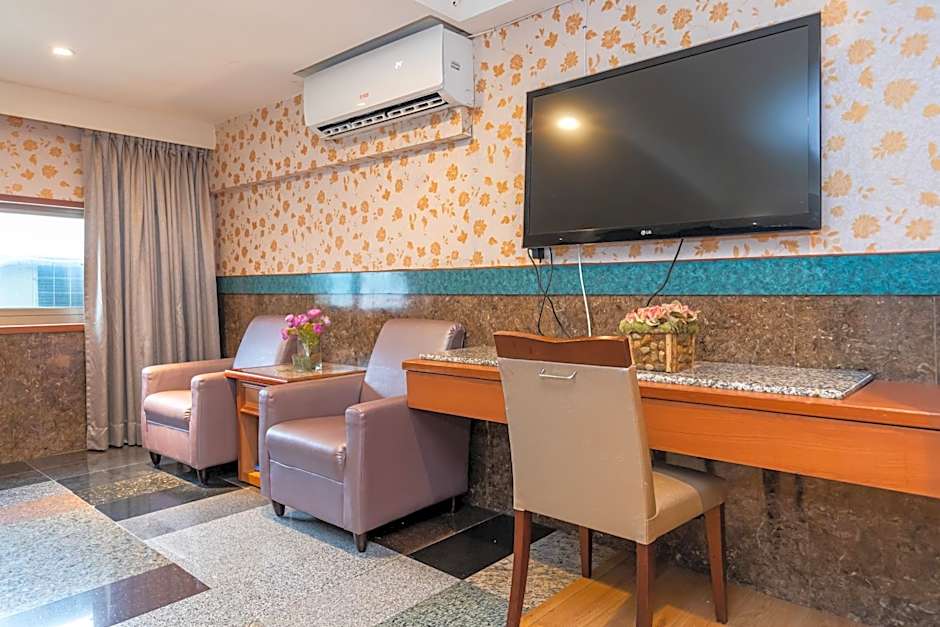 Yi Pin Business Hotel