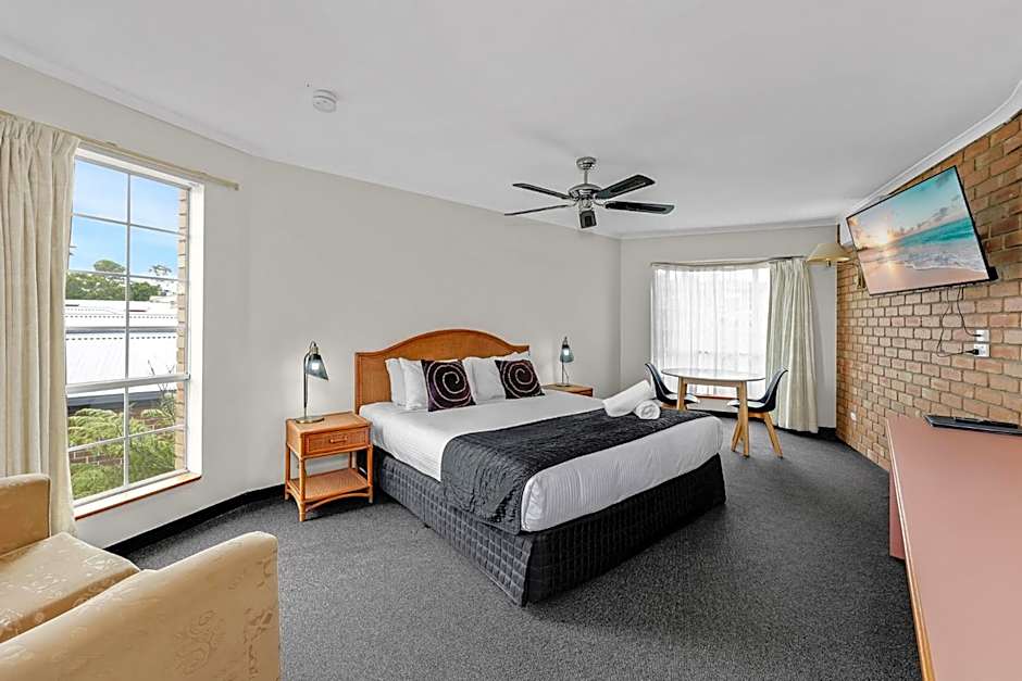 Sapphire Waters Motor Inn