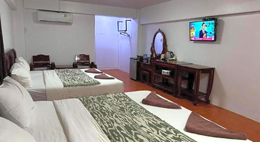 Jirawan Hotel