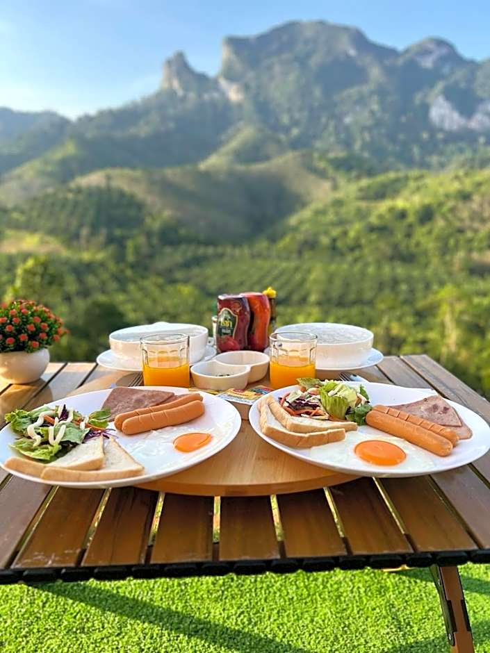 Camping phutajoy Khaosok แคมป์ปิ้งภูตาจ้อยเขาศก