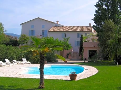 Logis Hotel La Bastide des Monges