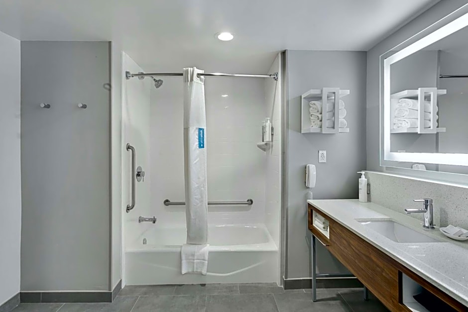 Hampton Inn By Hilton Houston-Pearland