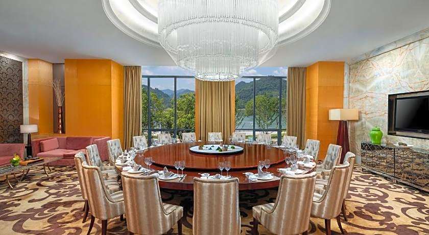 Crowne Plaza Yichang By IHG